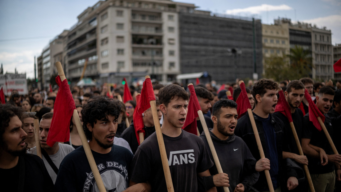 Thousands in Greece strike over labour reforms and longer work hours