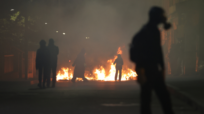Clashes erupt in Tbilisi as protesters attempt to enter presidential palace