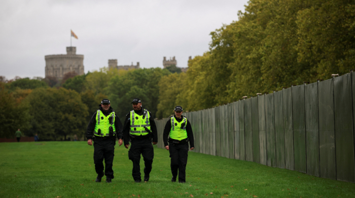 Government grants new powers to UK police amid protest concerns
