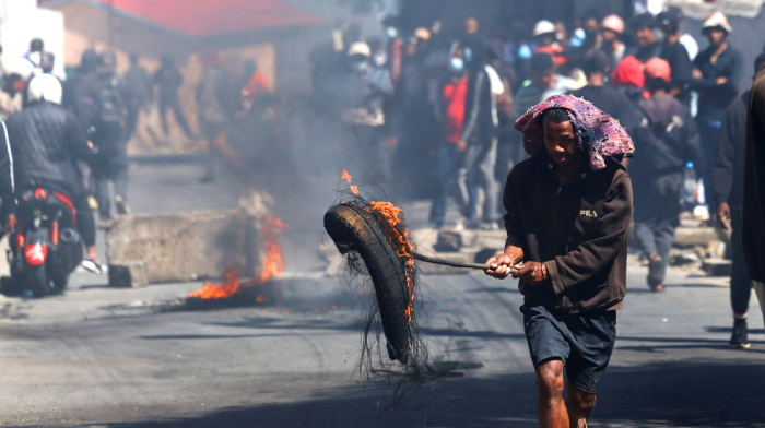 Anti-government protests resume in several Madagascar cities