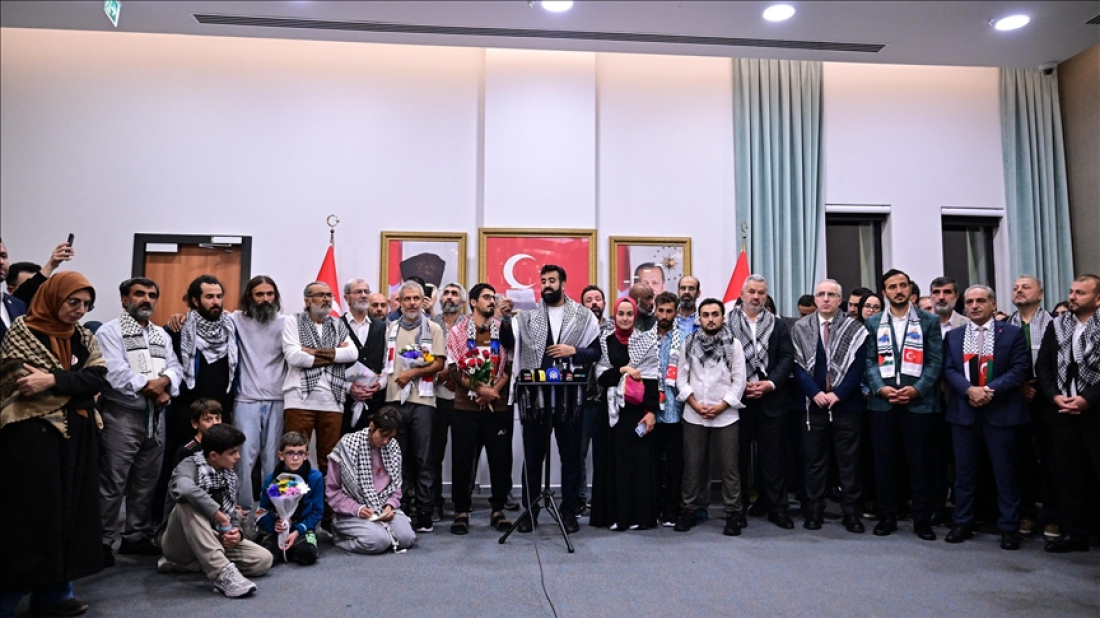 Sumud Flotilla's Turkish activists land in Istanbul