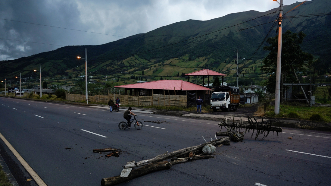 Ecuador arrests five people after attack on President Noboa’s convoy
