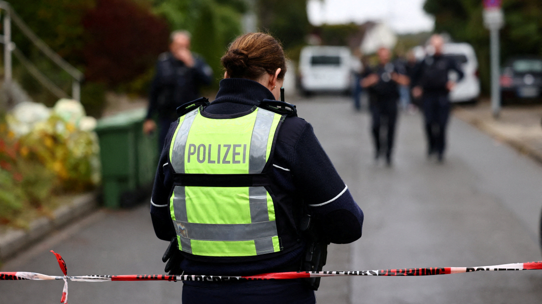 Newly elected German Mayor survives stabbing by 17-year-old daughter