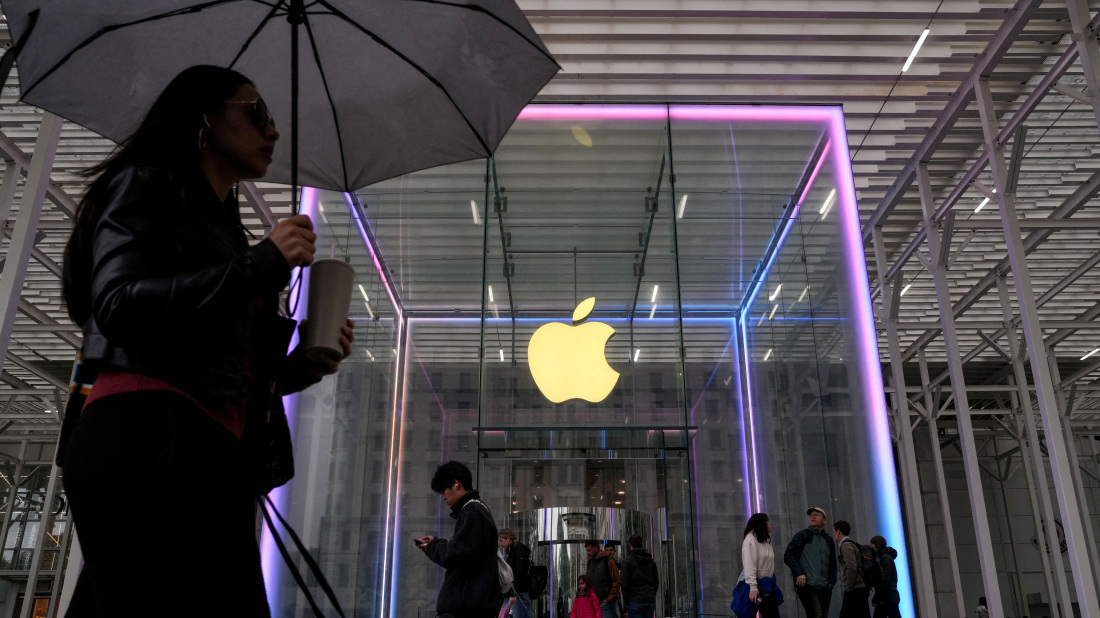 Apple pledges to boost investment in China amid U.S. tensions