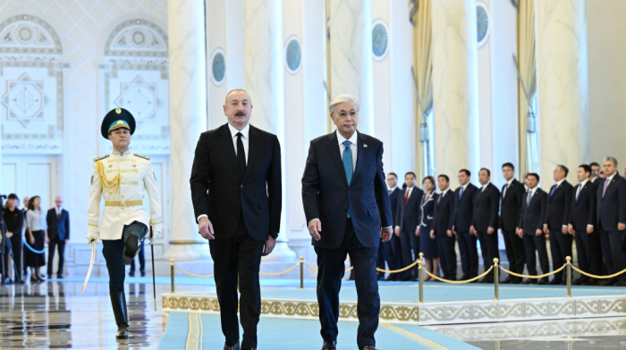 Azerbaijan’s President Aliyev receives official welcome in Astana