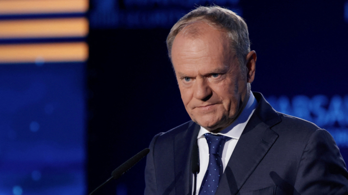 Poland cautions Russia’s Putin against entering its airspace for Trump summit