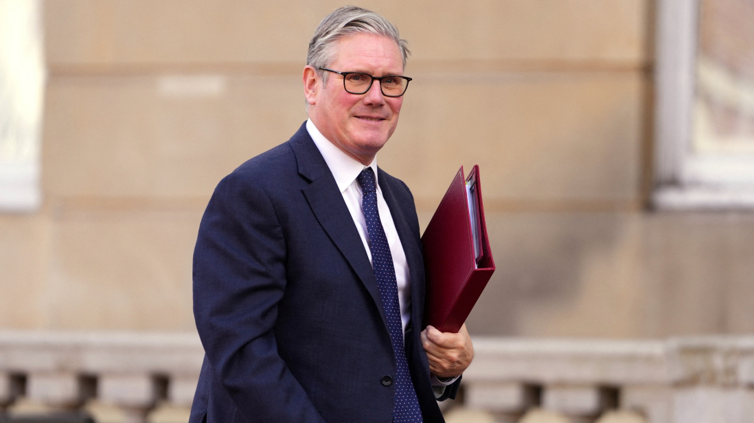 Britain calls for strong measures against Russia as Ukraine's Zelenskyy heads to London