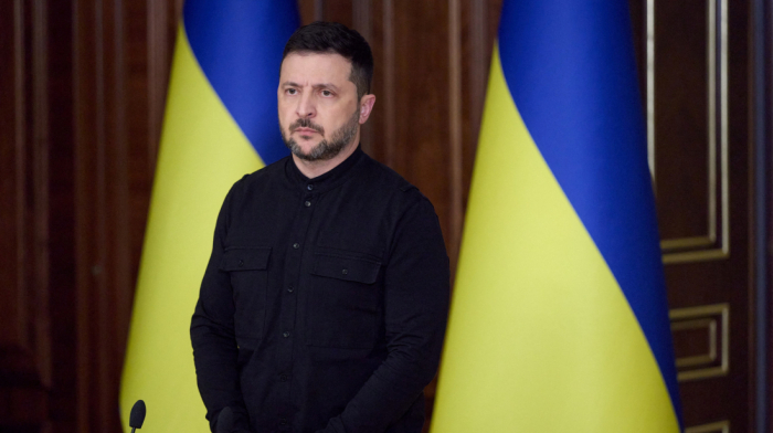 Zelenskyy says Kyiv ready for peace talks, but will not cede