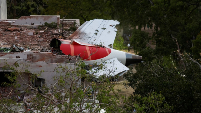 Kenyan tourist plane crash kills 11 near Indian Ocean coast