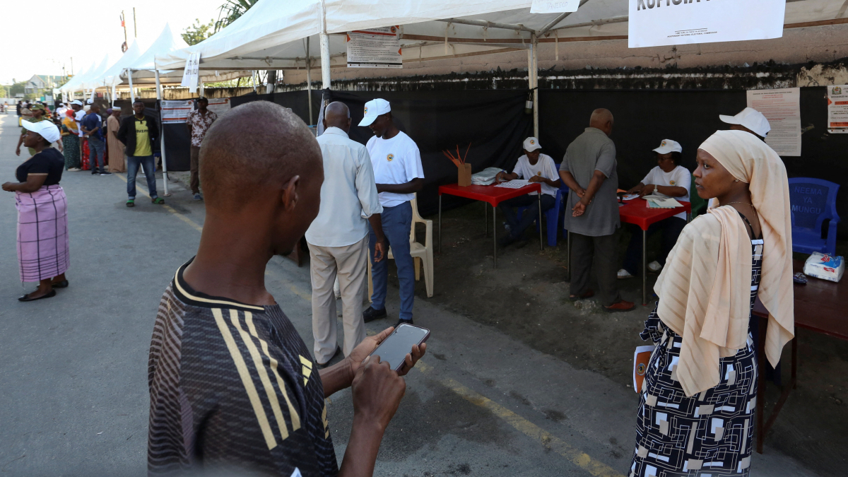 New protests in Tanzania's main city after chaotic election