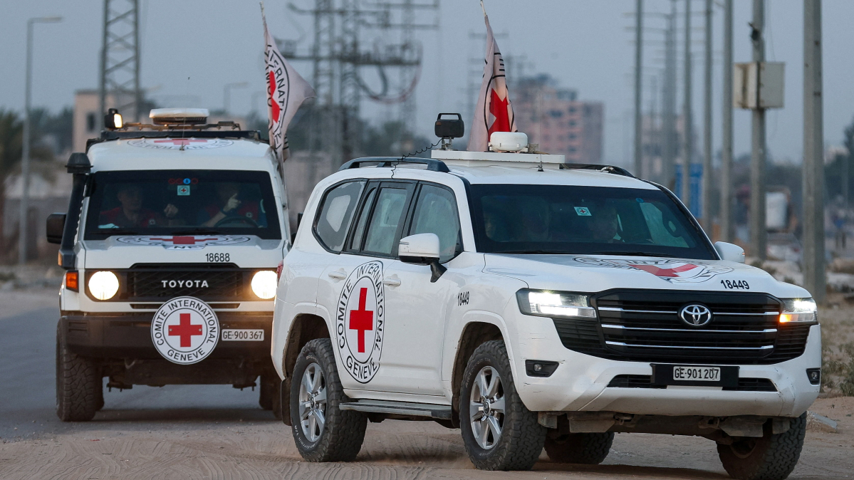 Hamas hands over bodies of two Israeli hostages