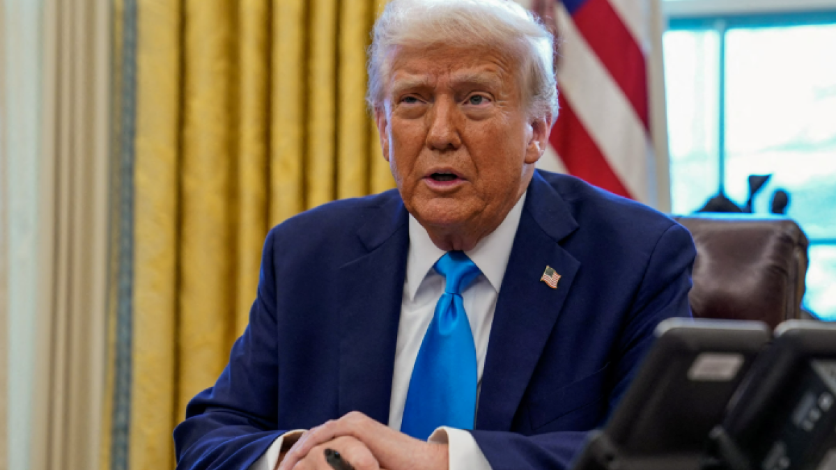 Trump sets refugee ceiling at record-low 7,500 with focus on white South Africans