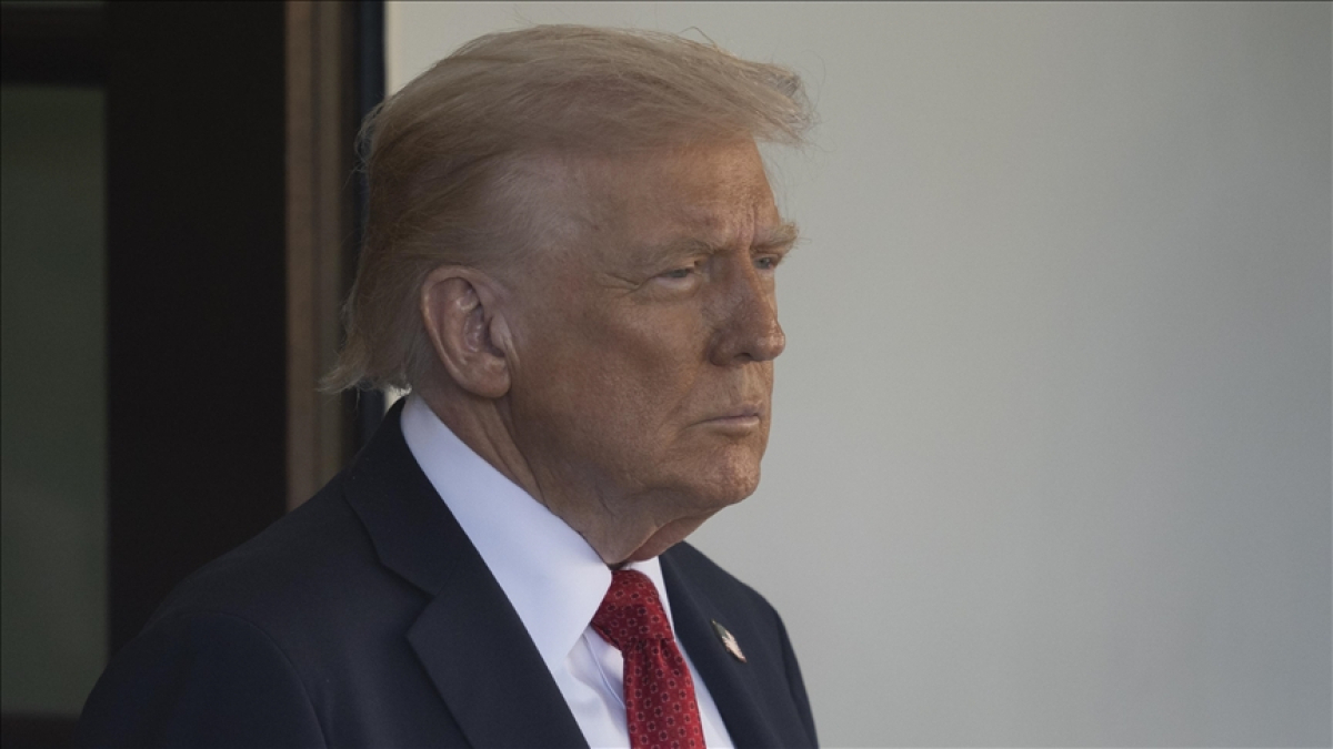 Trump denies plans for strikes in Venezuela