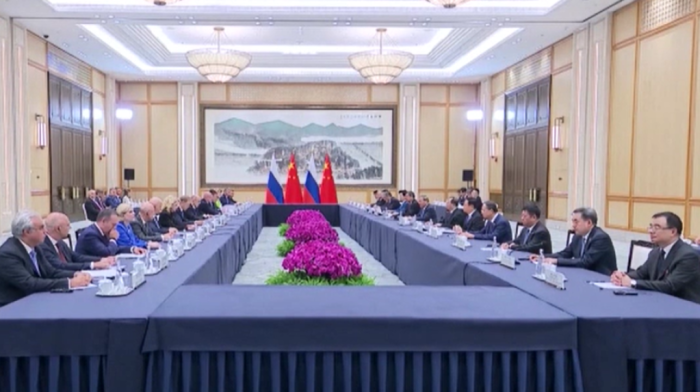 Chinese premier, Russian PM co-chair 30th regular meeting in Hangzhou