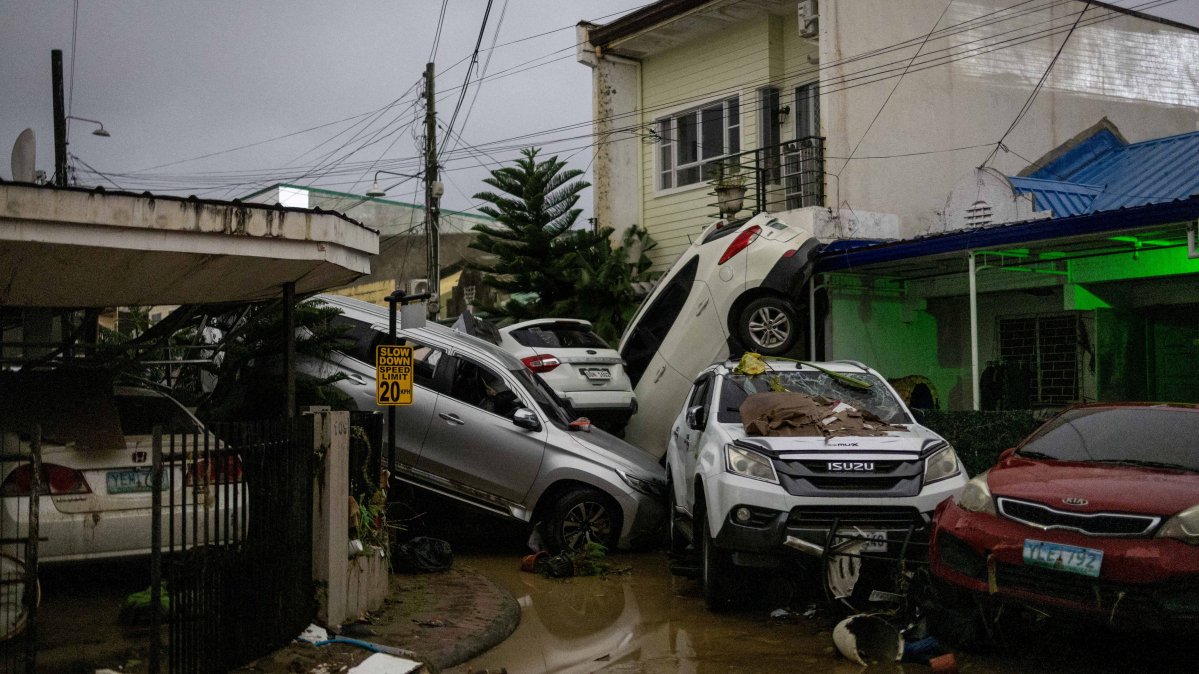 Typhoon Kalmaegi: Death toll rises to 39 in Philippines