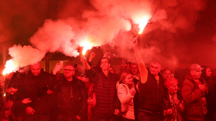 Thousands gather at pro-government rally in Serbia