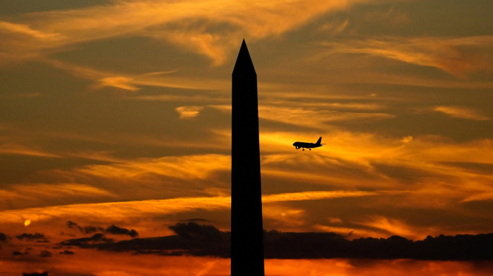 U.S. to cut flights by 10% at 40 airports as shutdown reaches 36 days