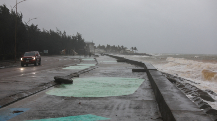 Typhoon Kalmaegi hits Vietnam after killing 114 in Philippines