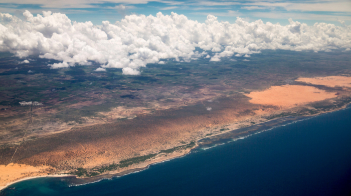 Pirates board tanker off Somalia in biggest escalation since 2024