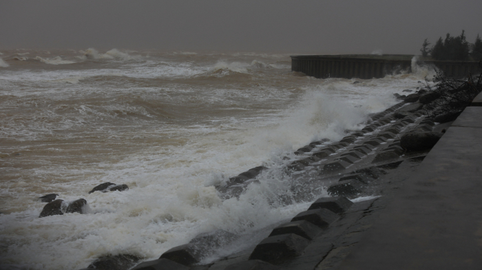 Vietnam assesses storm damage as Kalmaegi leaves 188 dead in Philippines