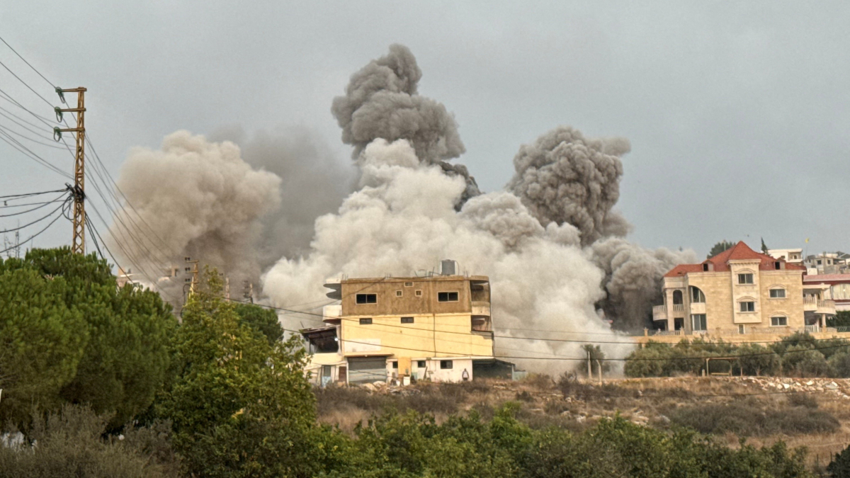 Israel targets Hezbollah sites in southern Lebanon