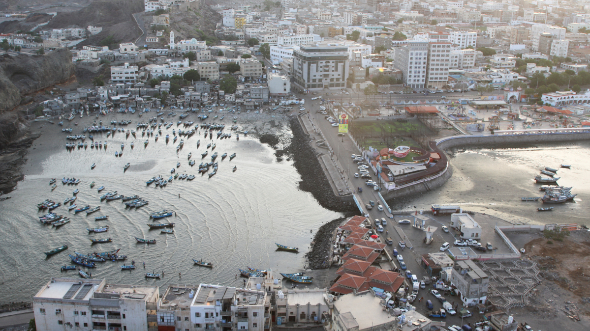 Main roads reopen in Yemen as peace process makes headway