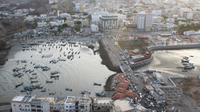 Main roads reopen in Yemen as peace process makes headway