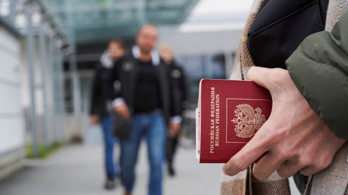 EU tightens controls on Russian visa access