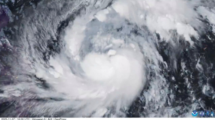 Typhoon Fung-wong threatens the Philippines with extreme storm surges and winds
