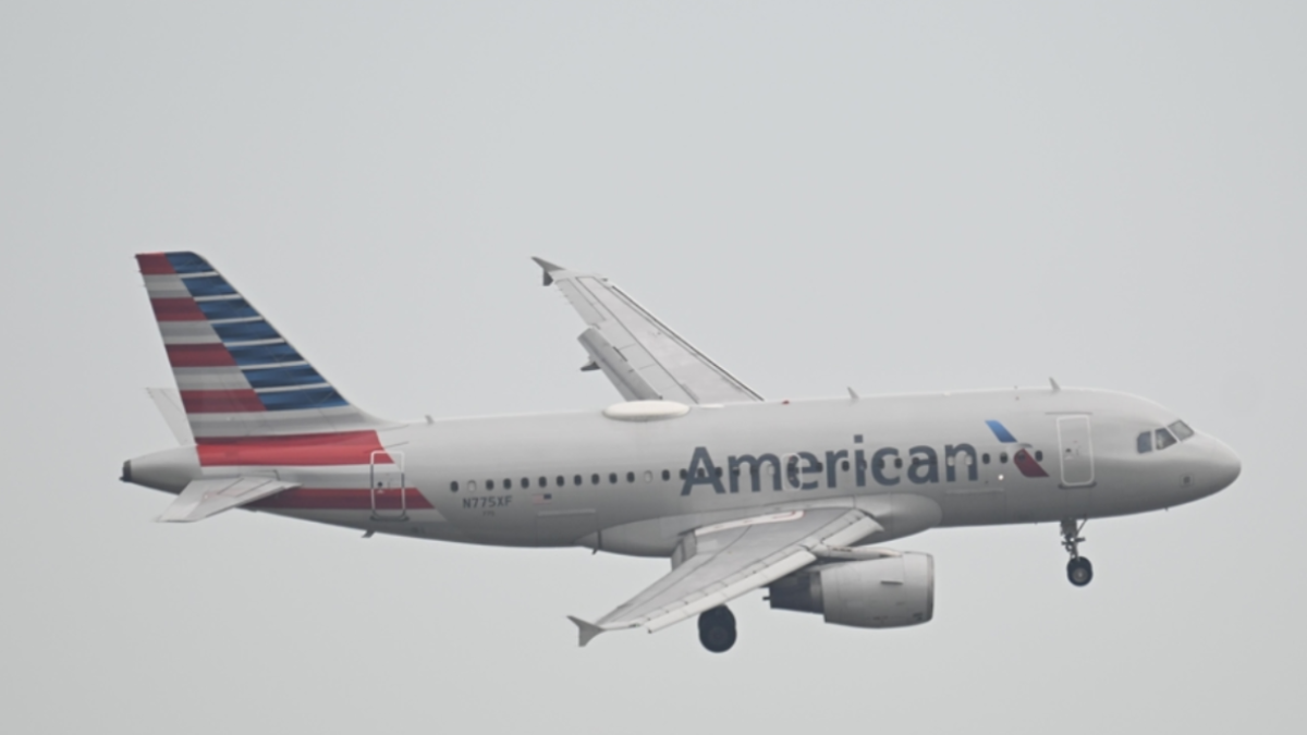 U.S. flight cancellations surge as air traffic controller shortages worsen during shutdown