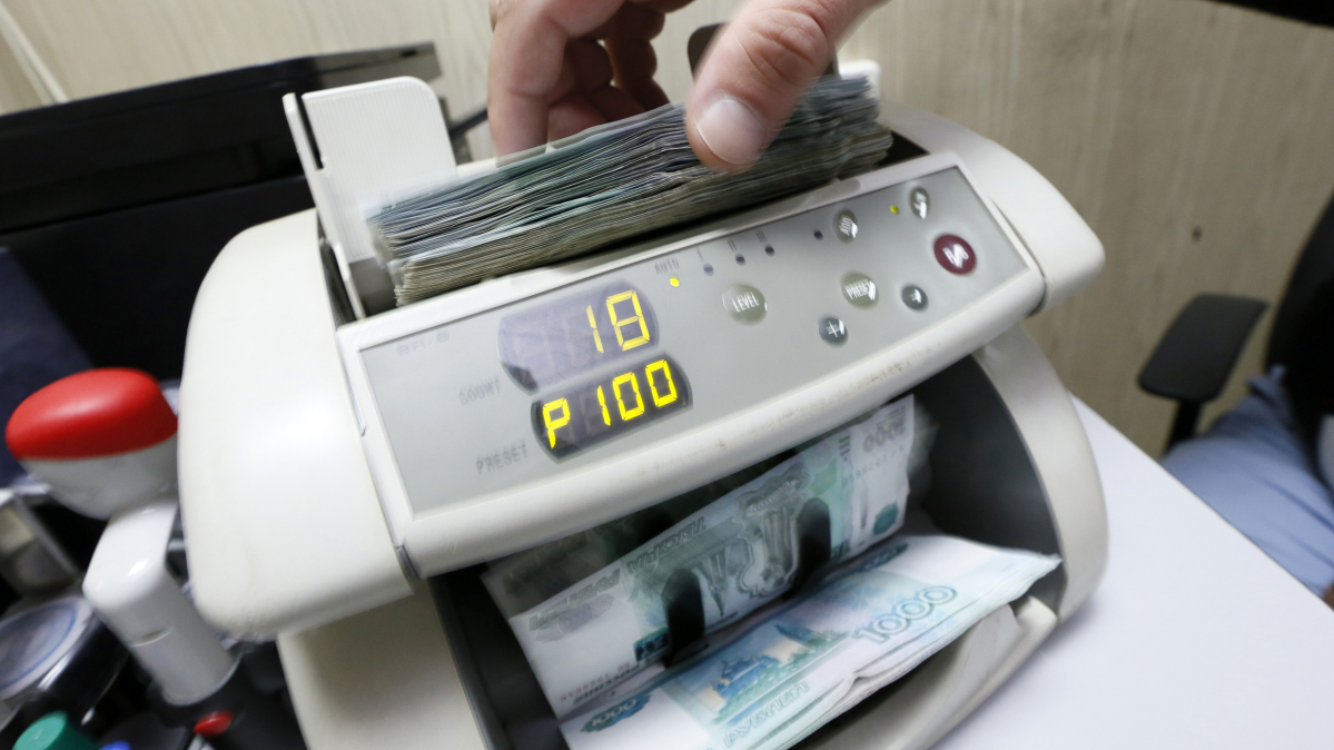 Russia’s budget deficit hits $51.9B in first 10 months of 2025