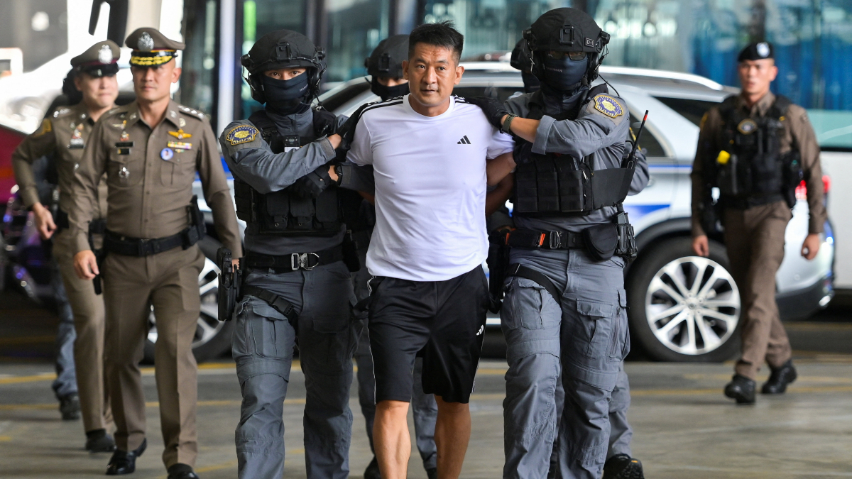 Thailand extradites alleged gambling kingpin She Zhijiang to China