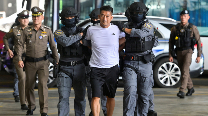Thailand extradites alleged gambling kingpin She Zhijiang to China