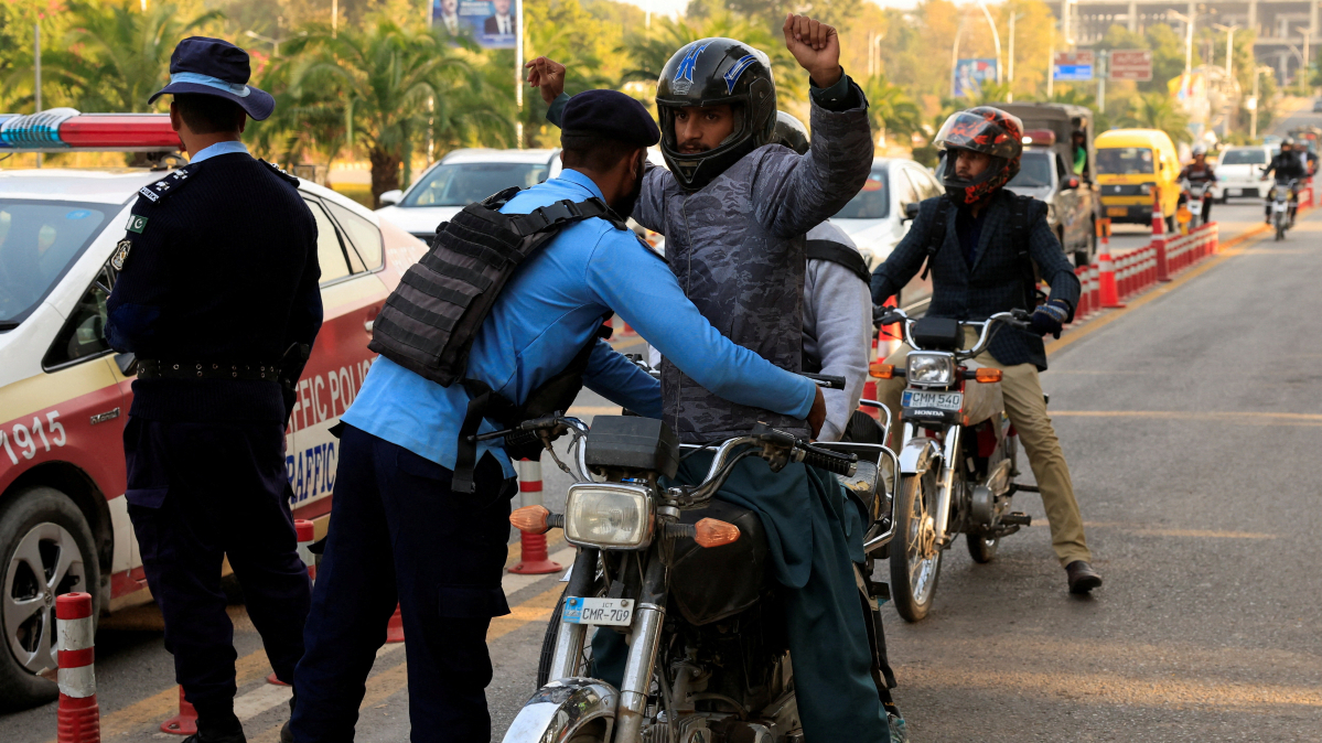 Suicide bombing heightens tensions between Pakistan, Afghanistan and India