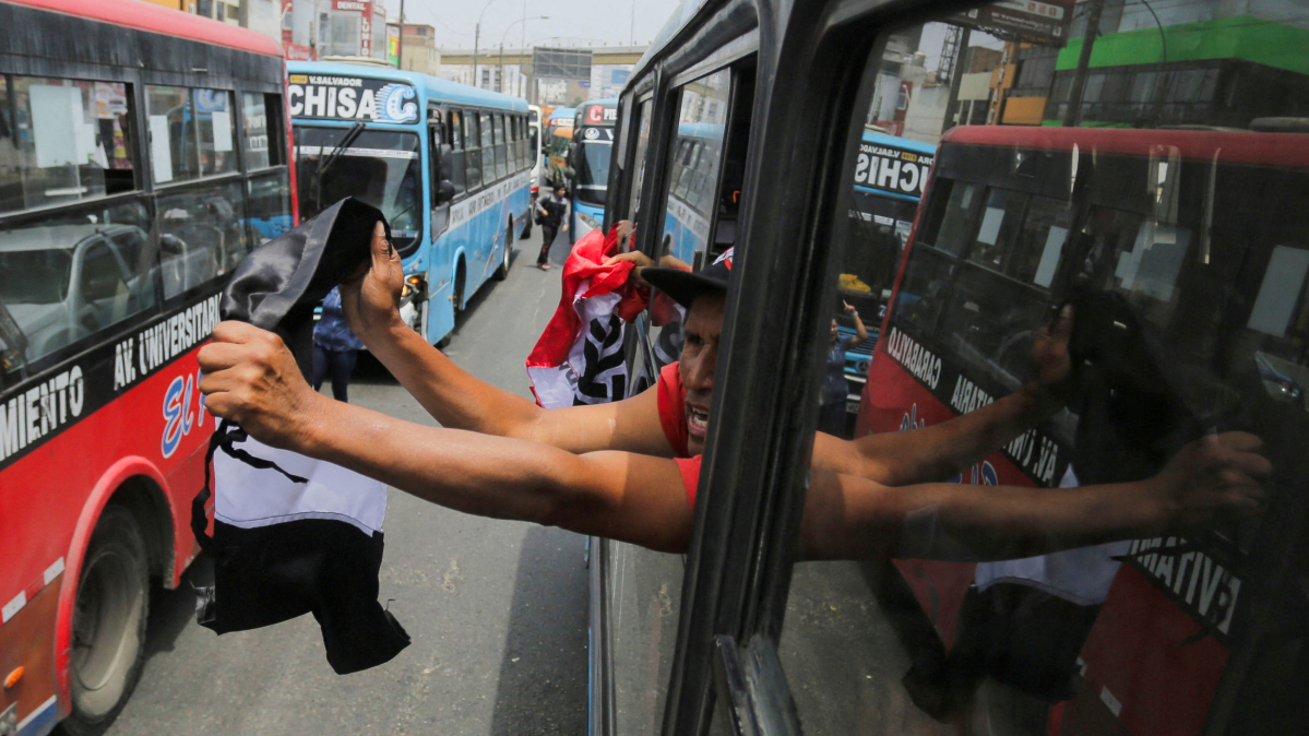 Bus accident kills at least 37 in southern Peru, official says