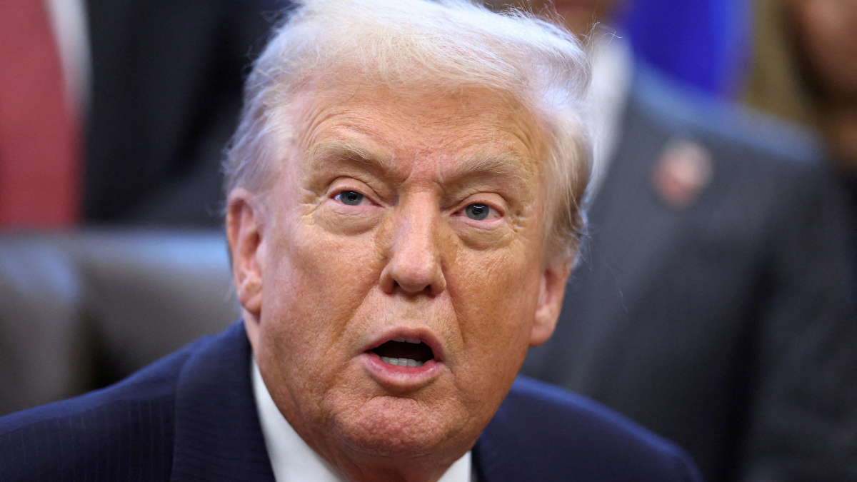Trump holds calls with Thailand and Cambodia to ease border tensions