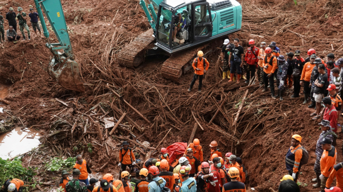 Indonesia landslide kills 11 in Central Java, official says 12 missing