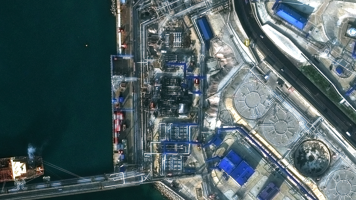 Russia claims major advances in Zaporizhzhia as Ukraine targets strategic Black Sea port