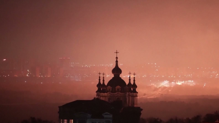 Fighting intensifies as Russia advances and Ukraine strikes deep inside Russia