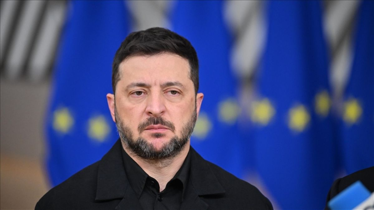 Zelenskyy hails historic defence deal with France