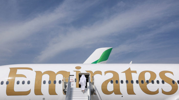 Emirates backs larger Boeing 777X and rules out A350-1000 order at Dubai Airshow