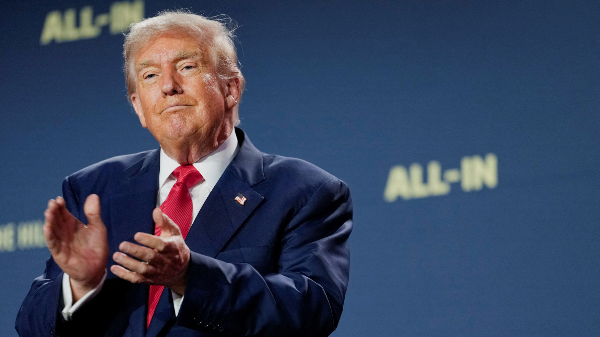 Trump: democrats urging U.S. troops to refuse illegal orders should face death