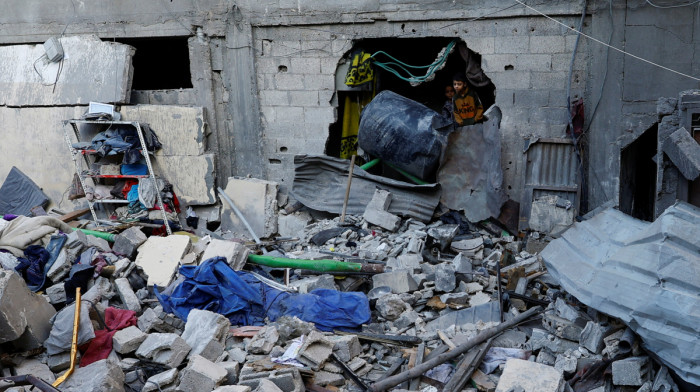 Airstrikes hit Gaza during fragile ceasefire