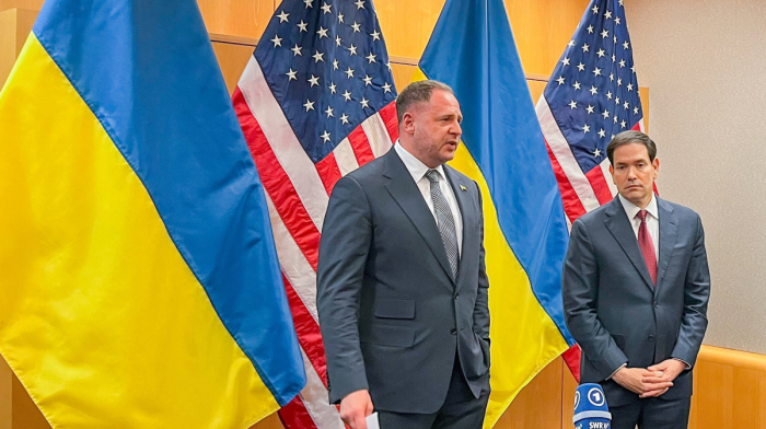 Officials gather in Geneva as Ukraine and allies seek clarity on U.S. peace proposal