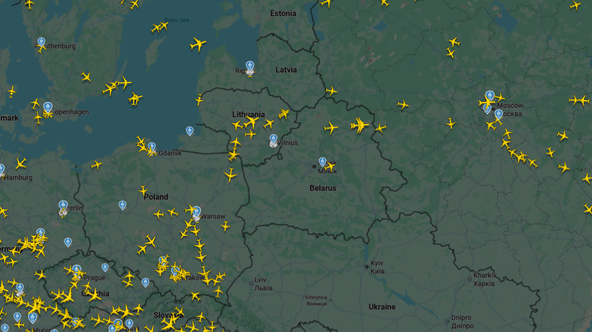Lithuania's Vilnius airport closes again due to balloons