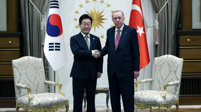 Turkish, South Korean presidents discuss steps to bolster defense industry cooperation