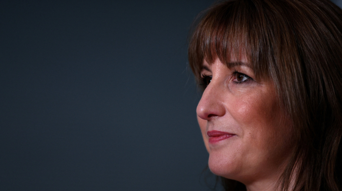 Reeves backs OBR chief after early budget release error