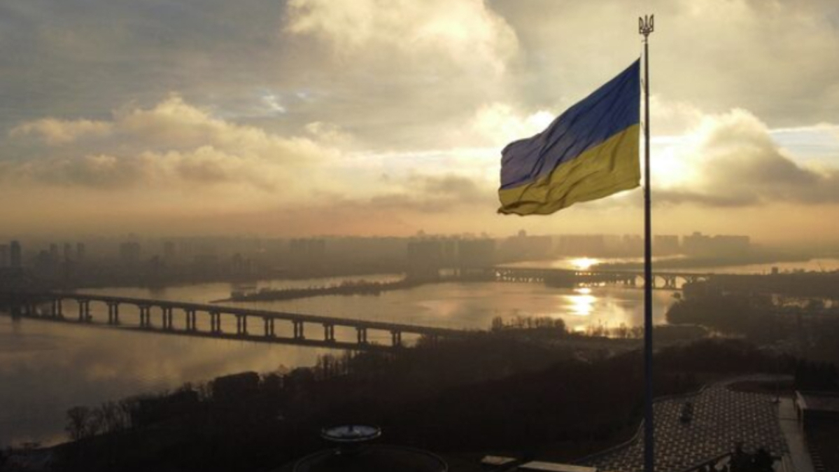 Ukraine peace talks gain momentum as Trump plan draws cautious approval from Moscow and Kyiv