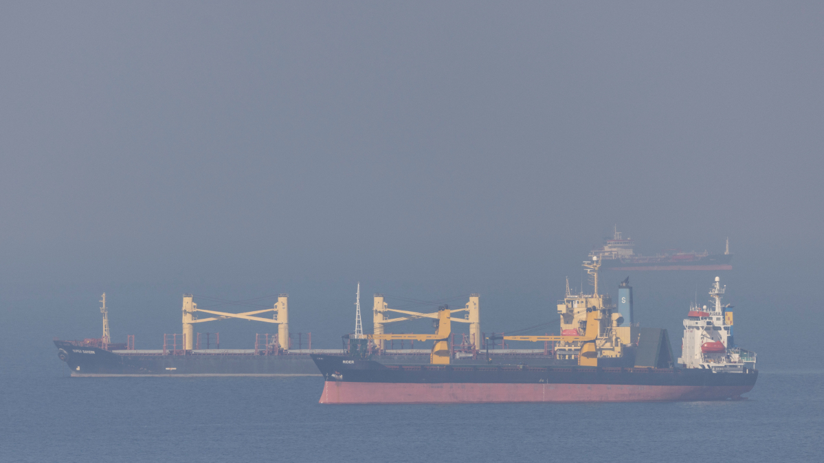 Blasts hit Russian shadow fleet tankers in Black Sea near Türkiye's Bosphorus