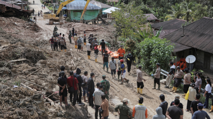 Indonesia flood death toll hits 604 as Malaysia and Thailand inundated by torrential rain